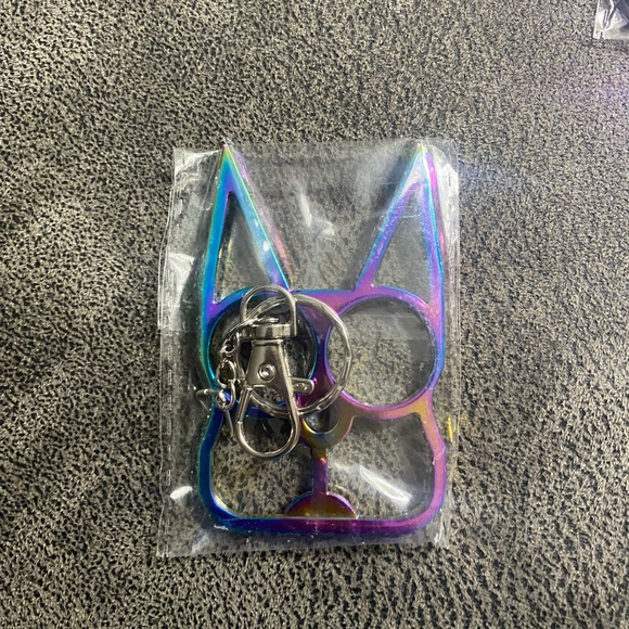 *NIP* chameleon cat keychain - Picture 2 of 3